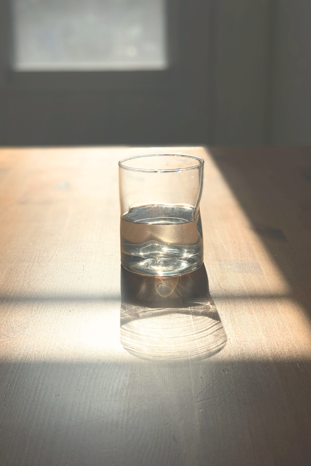 calm drinking glass representing calm leadership and influence without formal authority in the workplace